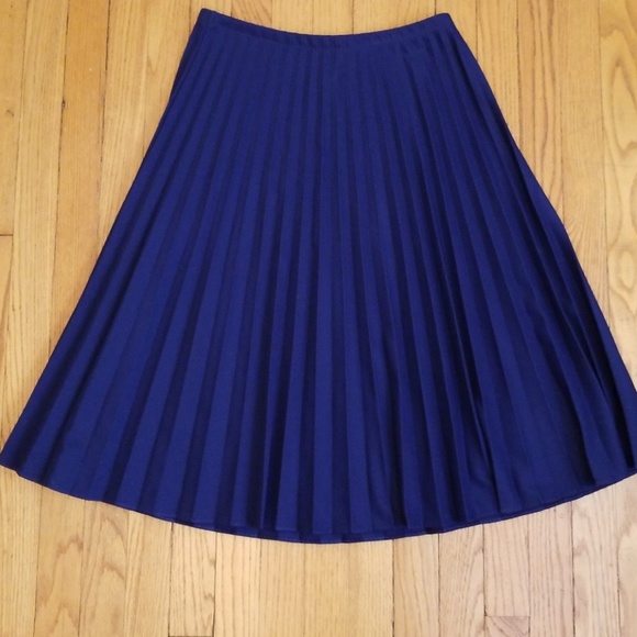 VTG Navy Blue Pleated Highwaisted Midi Skirt - Picture 7 of 8